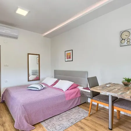 Ulika Apartman Medulin